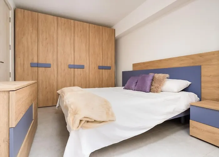 Brand New 2 Bdr Just Off Seafront